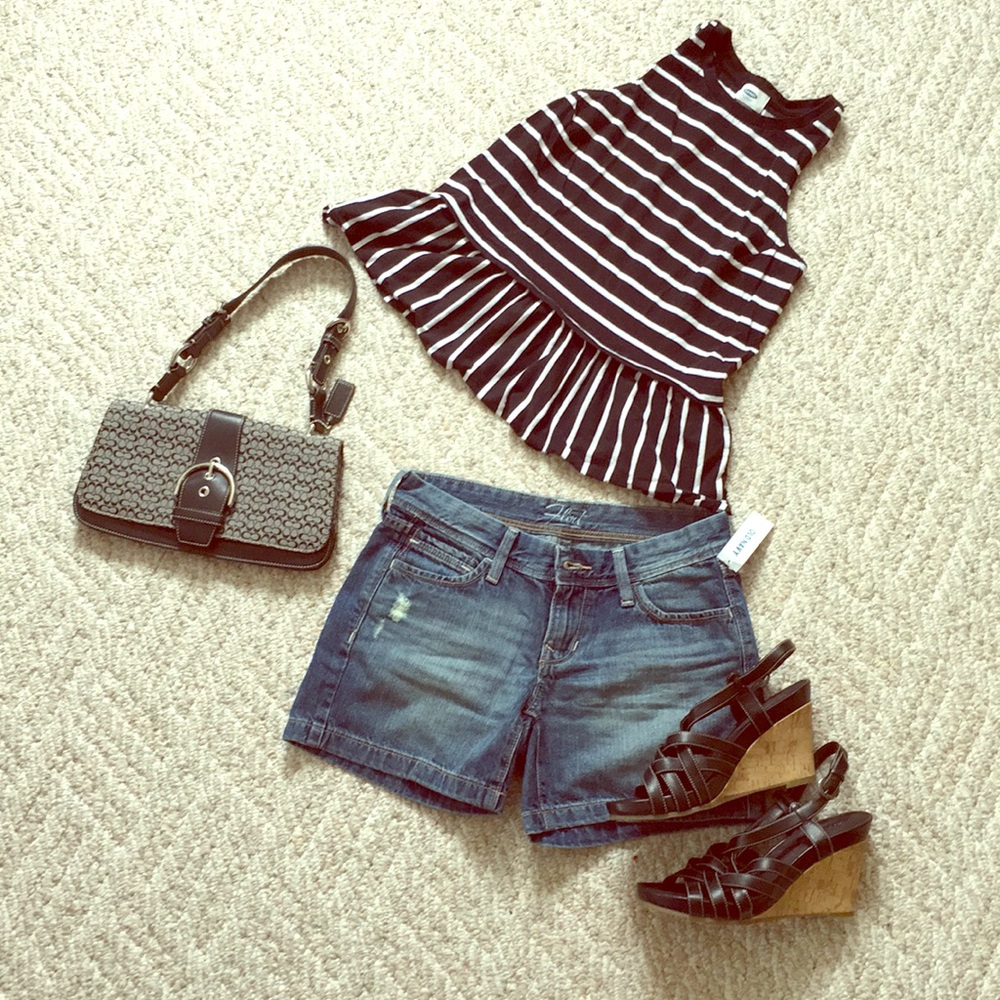 NWT Old Navy Flirt jean shorts - Size OP